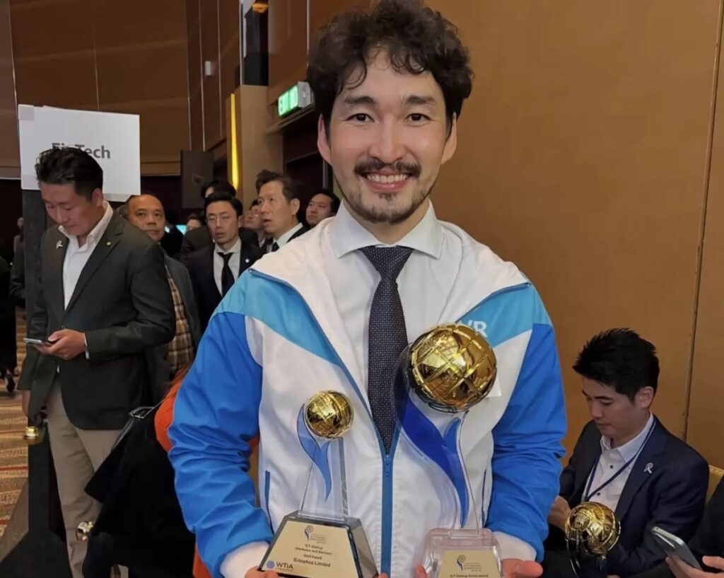 WhatsApp Image 2025-12-17 at 11.48.51