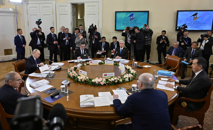 WhatsApp Image 2025-12-22 at 09.18.13